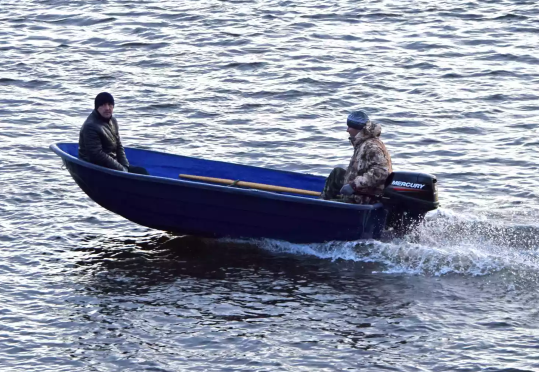 Стеклопластиковая лодка Neman-340 (тримаран) в Каспийске