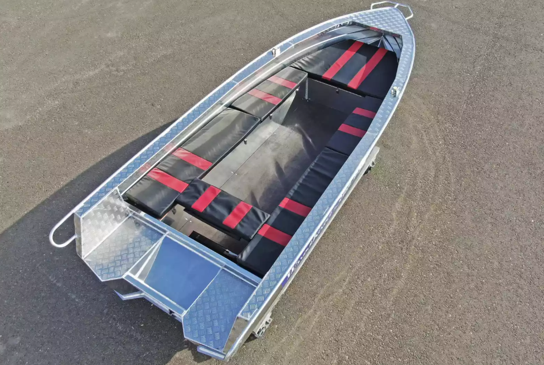 Алюминиевая лодка Wyatboat-390РМ увеличенный борт в Каспийске