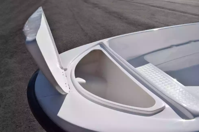 Стеклопластиковая лодка Пингвин (тримаран) в Каспийске