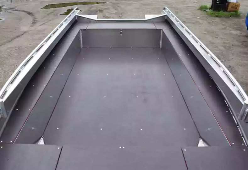 Алюминиевая лодка  Wyatboat-430 Master в Каспийске