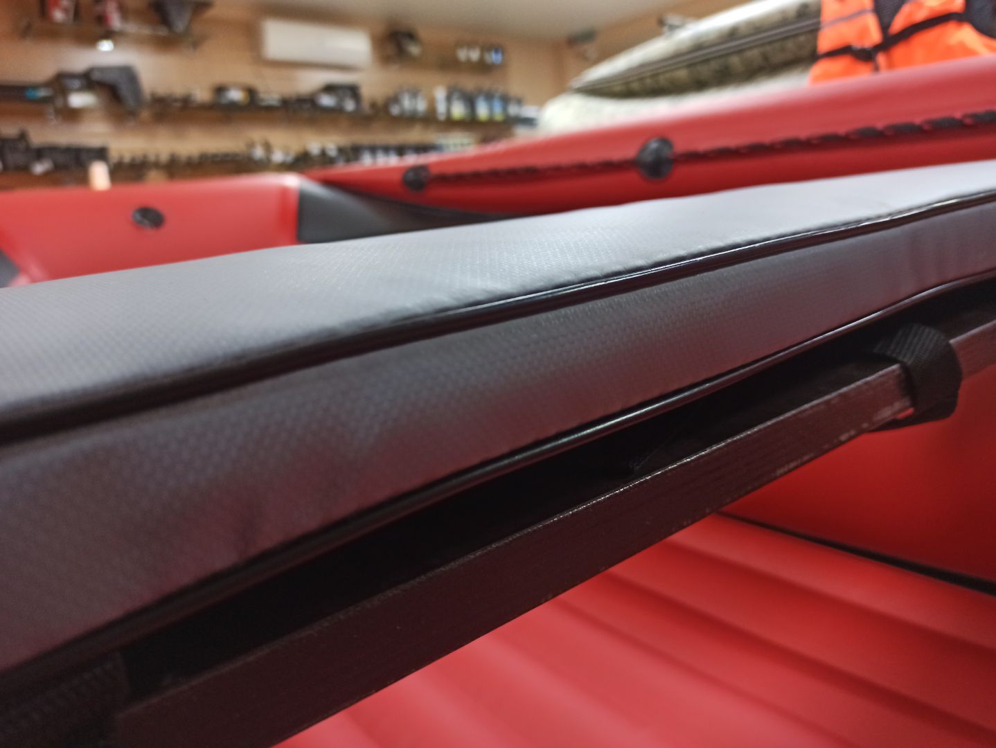 КОМПЛЕКТ МЯГКИХ НАКЛАДОК С СУМКОЙ ДЛЯ ЛОДОК 110Х20 СЕРЫЙ в Каспийске