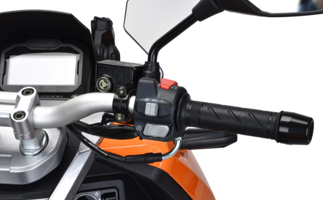 Скутер MOTOLAND (МОТОЛЕНД) T-MAX 150 в Каспийске