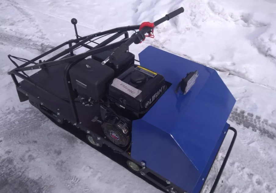 Мотобуксировщик AhtaR ЗИМА с реверсом (задний ход) в Каспийске