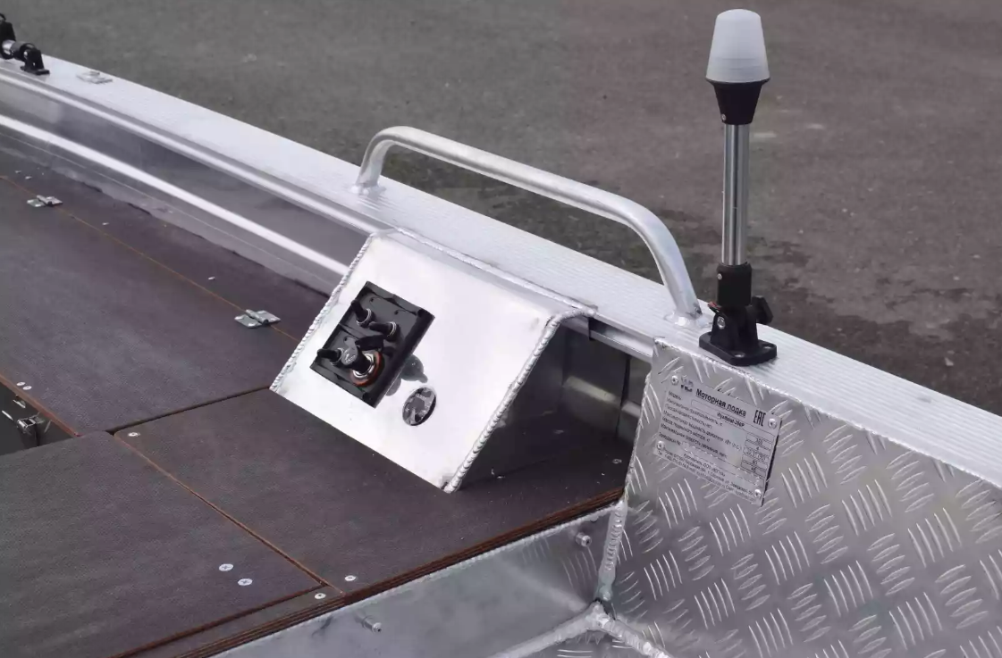 Алюминиевая лодка Wyatboat-390РМ в Каспийске