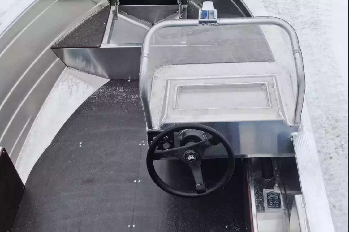 Алюминиевая лодка Неман-400 С в Каспийске