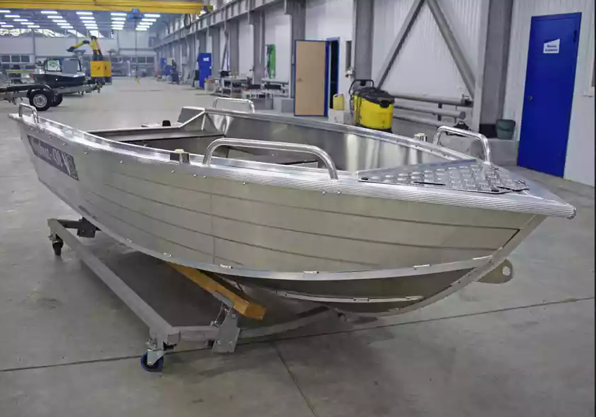 Алюминиевая лодка  Wyatboat-430 Р в Каспийске