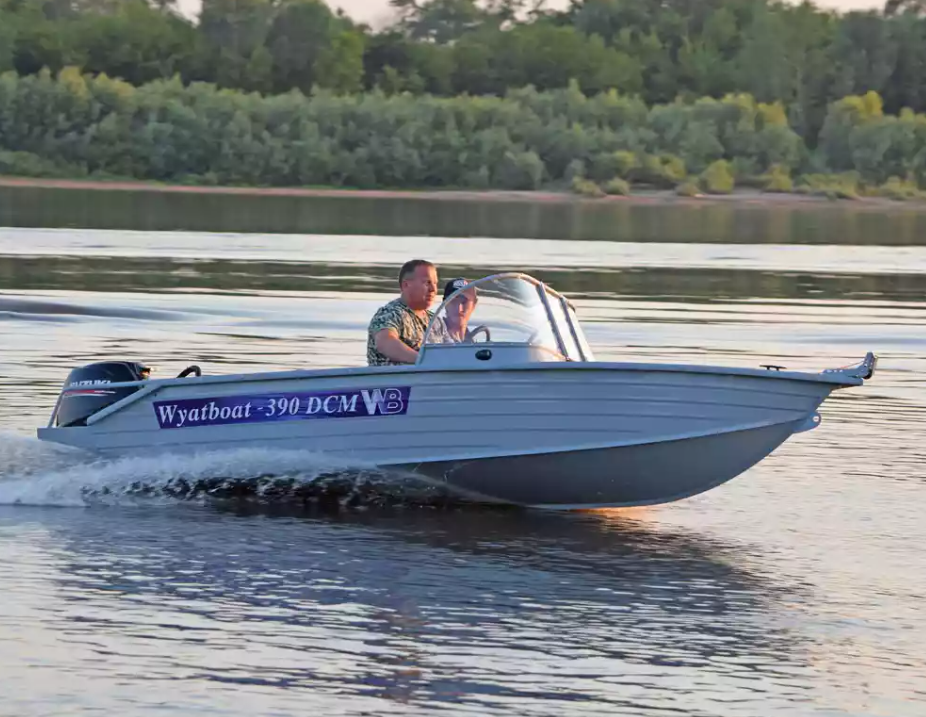 Алюминиевая лодка Wyatboat-390 DCM в Каспийске