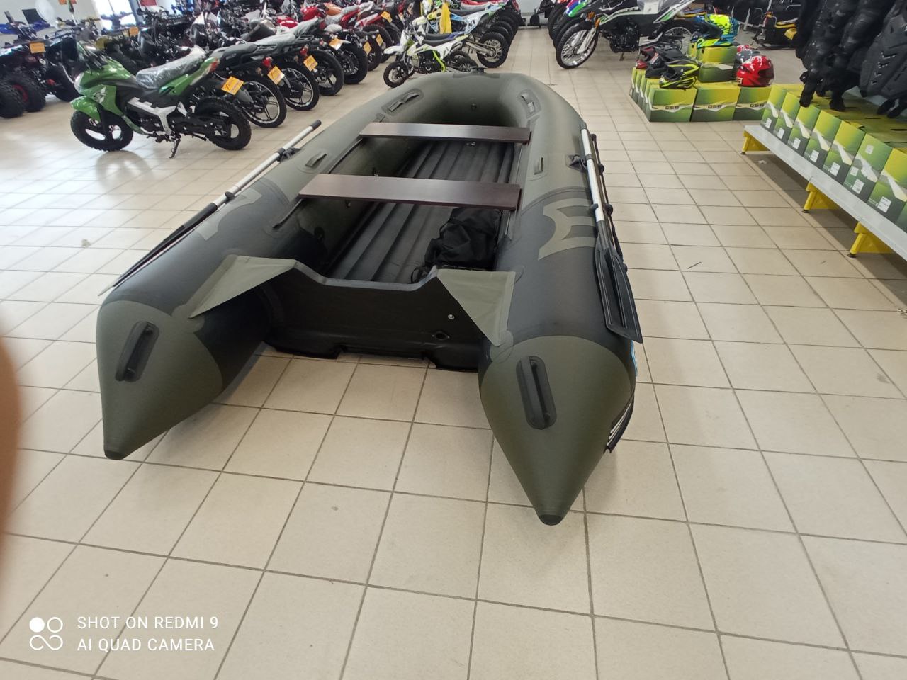 Лодка MISHIMO RIVER JET 390 под водомет в Каспийске