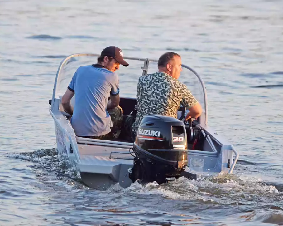 Алюминиевая лодка Wyatboat-390 DCM в Каспийске