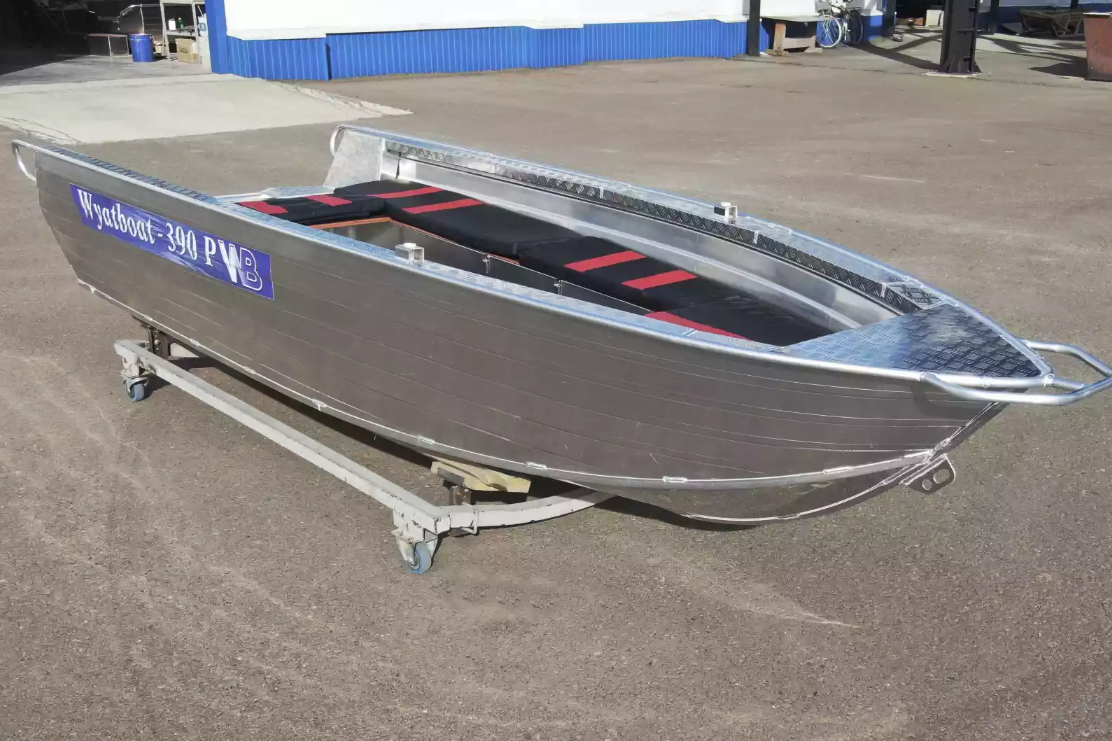 Алюминиевая лодка Wyatboat-390РМ увеличенный борт в Каспийске