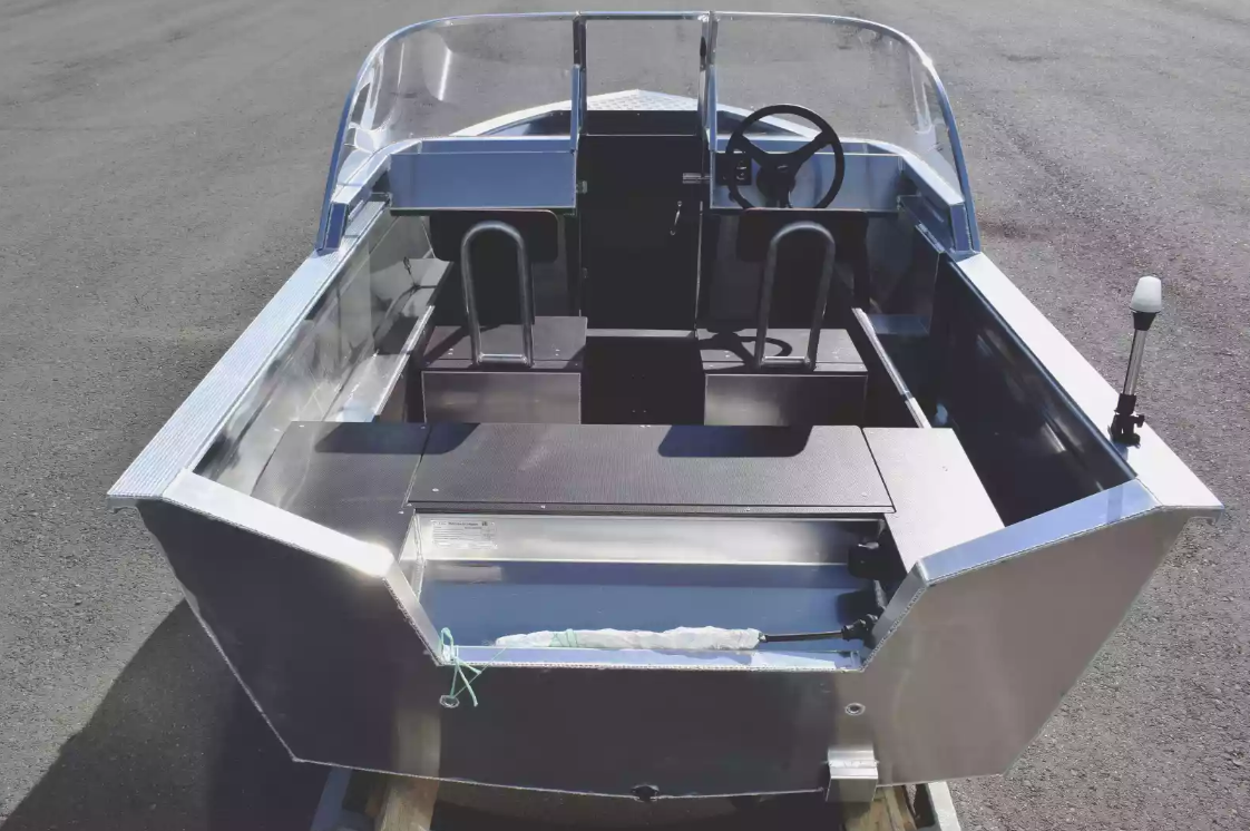 Алюминиевая лодка  Неман-400 DCM в Каспийске