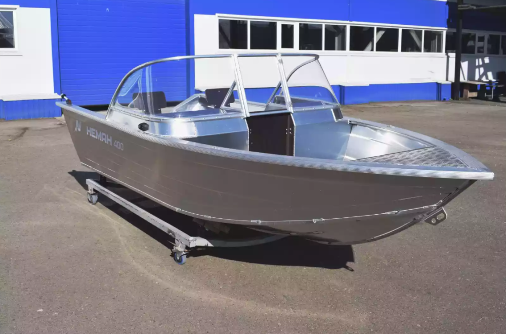 Алюминиевая лодка  Неман-400 DCM в Каспийске