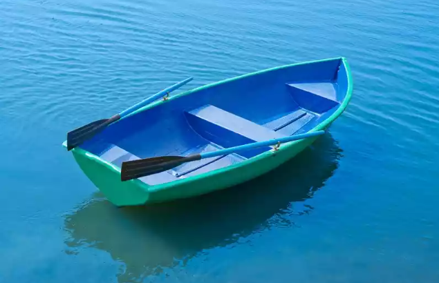 Стеклопластиковая лодка Дельфин в Каспийске
