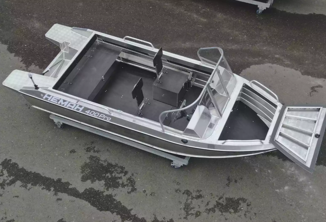 Алюминиевая лодка  Neman-400 PRO в Каспийске
