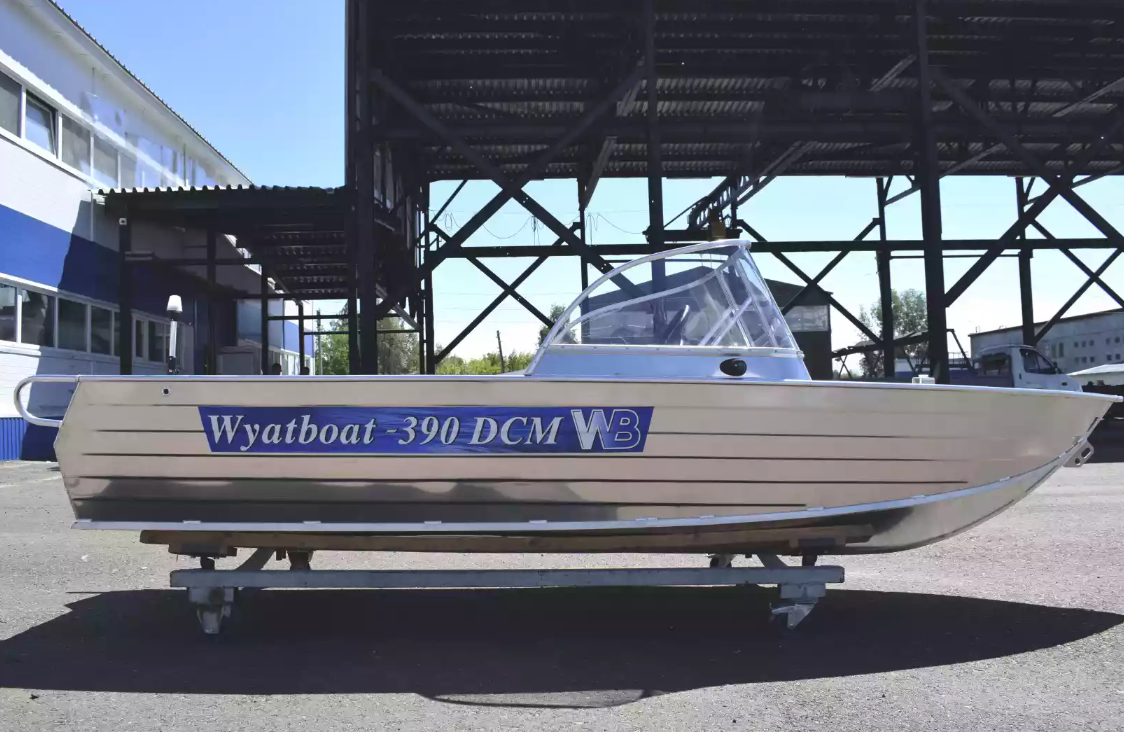 Алюминиевая лодка Wyatboat-390 DCM в Каспийске