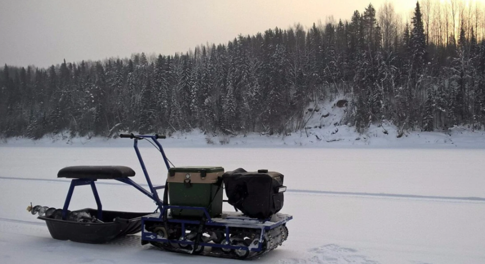 Мотобуксировщик Альбатрос-L 8 с фарой в Каспийске