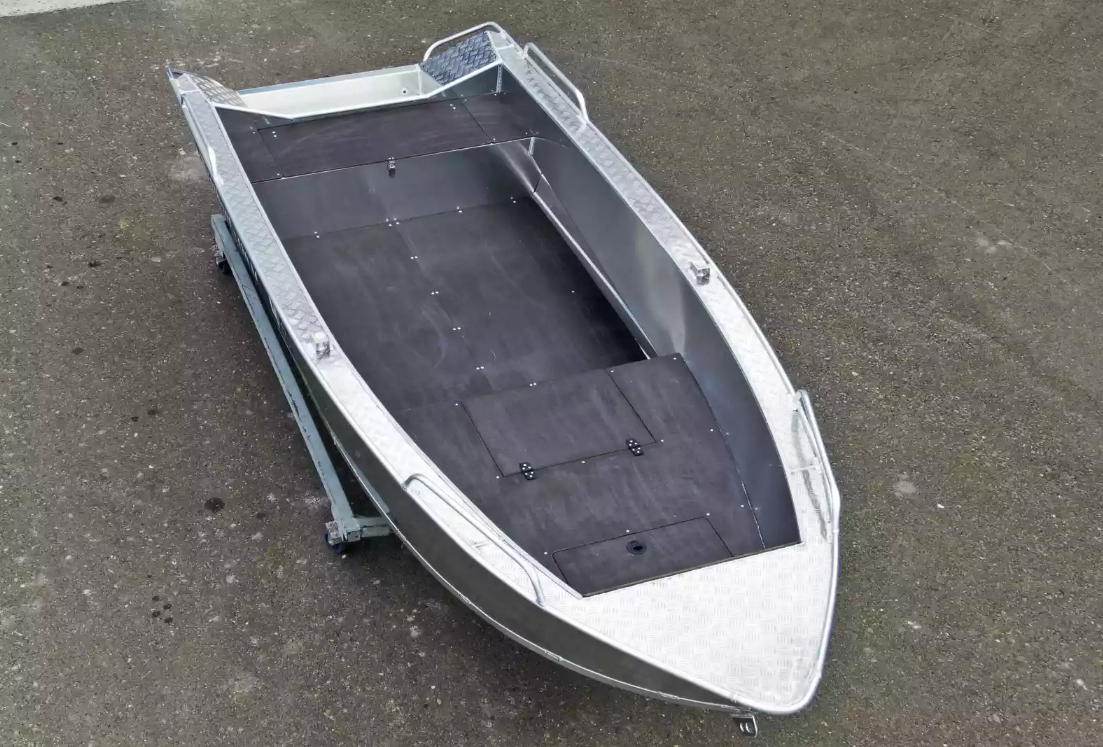 Алюминиевая лодка  Wyatboat-430М FISH в Каспийске