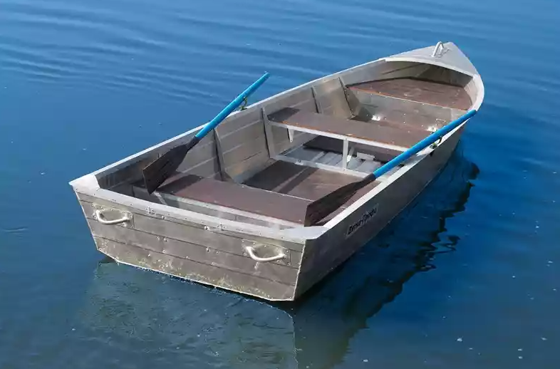 Алюминиевая лодка Вятка-Профи 32 в Каспийске