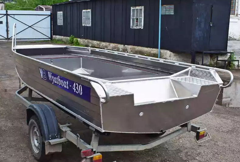 Алюминиевая лодка  Wyatboat-430 Master в Каспийске