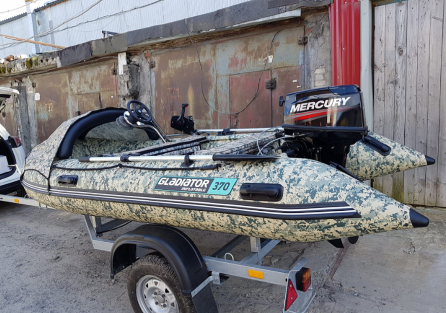 НАДУВНАЯ ЛОДКА GLADIATOR C370AL в Каспийске