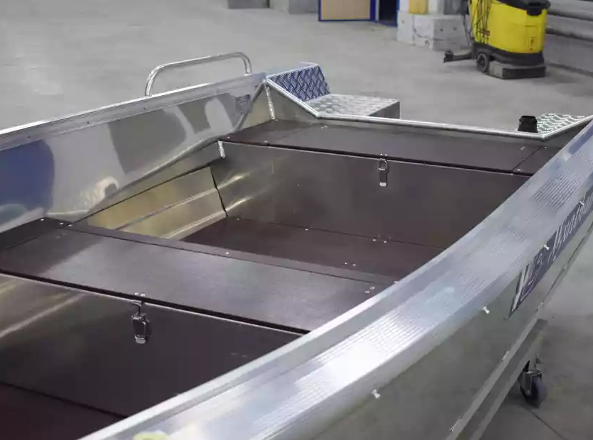 Алюминиевая лодка  Wyatboat-430 Р в Каспийске