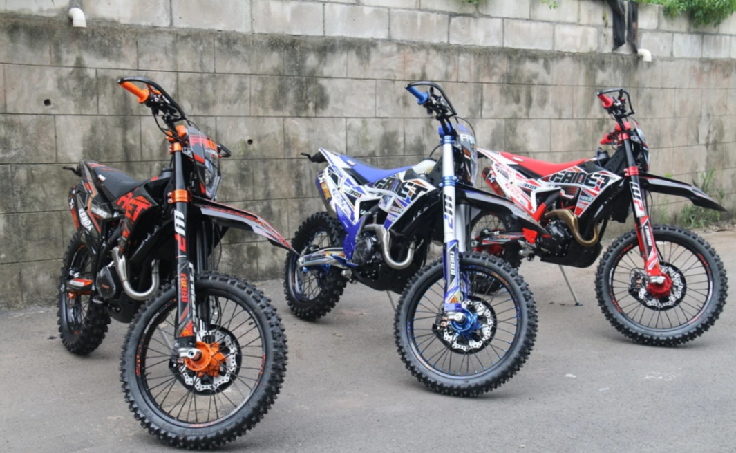 Кроссовый мотоцикл FAIDET CB300RL MAX WP в Каспийске