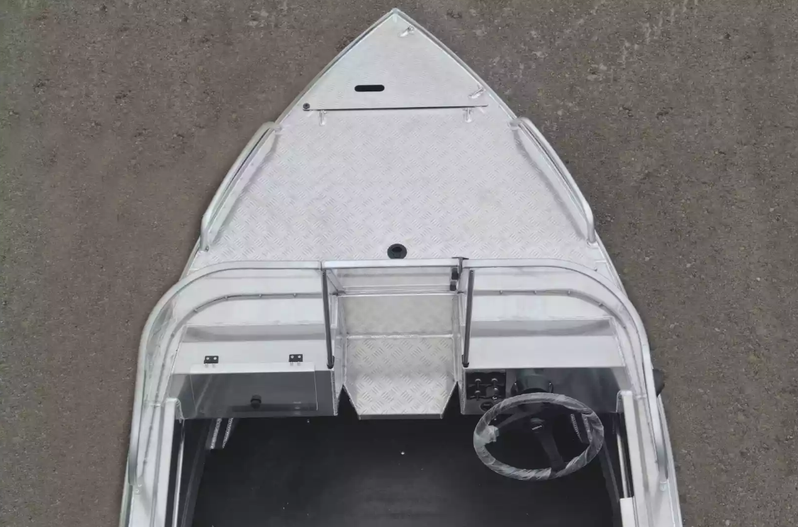 Алюминиевая лодка  Neman-400 PRO в Каспийске