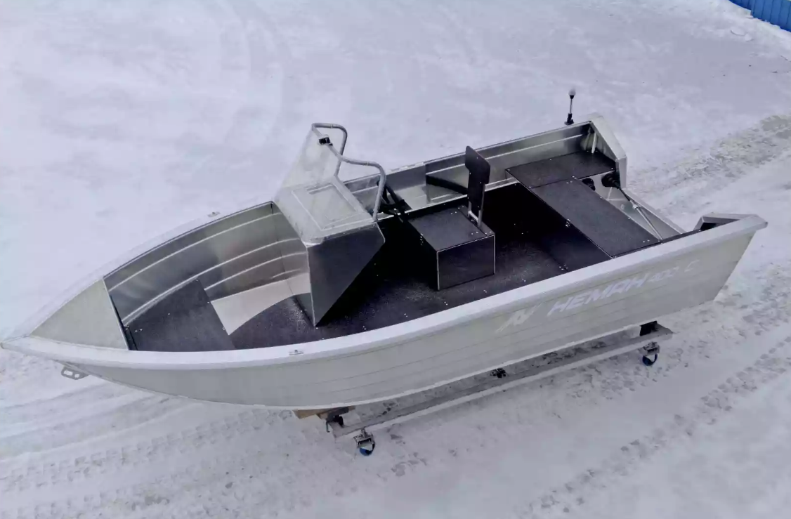 Алюминиевая лодка Неман-400 С в Каспийске