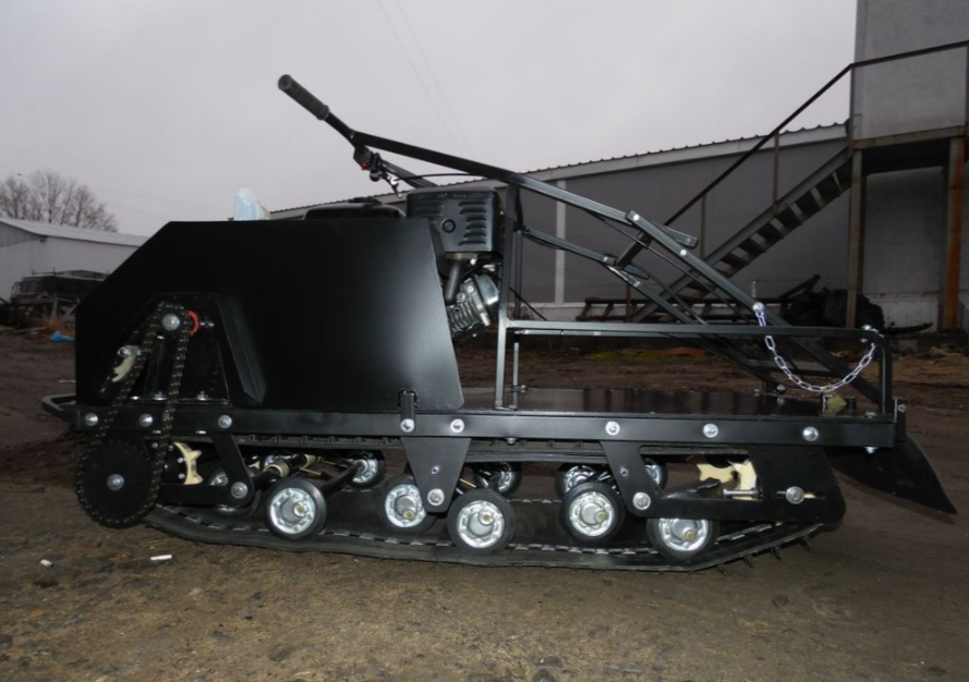 Мотобуксировщик AhtaR Зима 15 л/с с вариатором в Каспийске