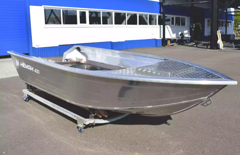 Алюминиевая лодка Неман-400 Р PRO в Каспийске