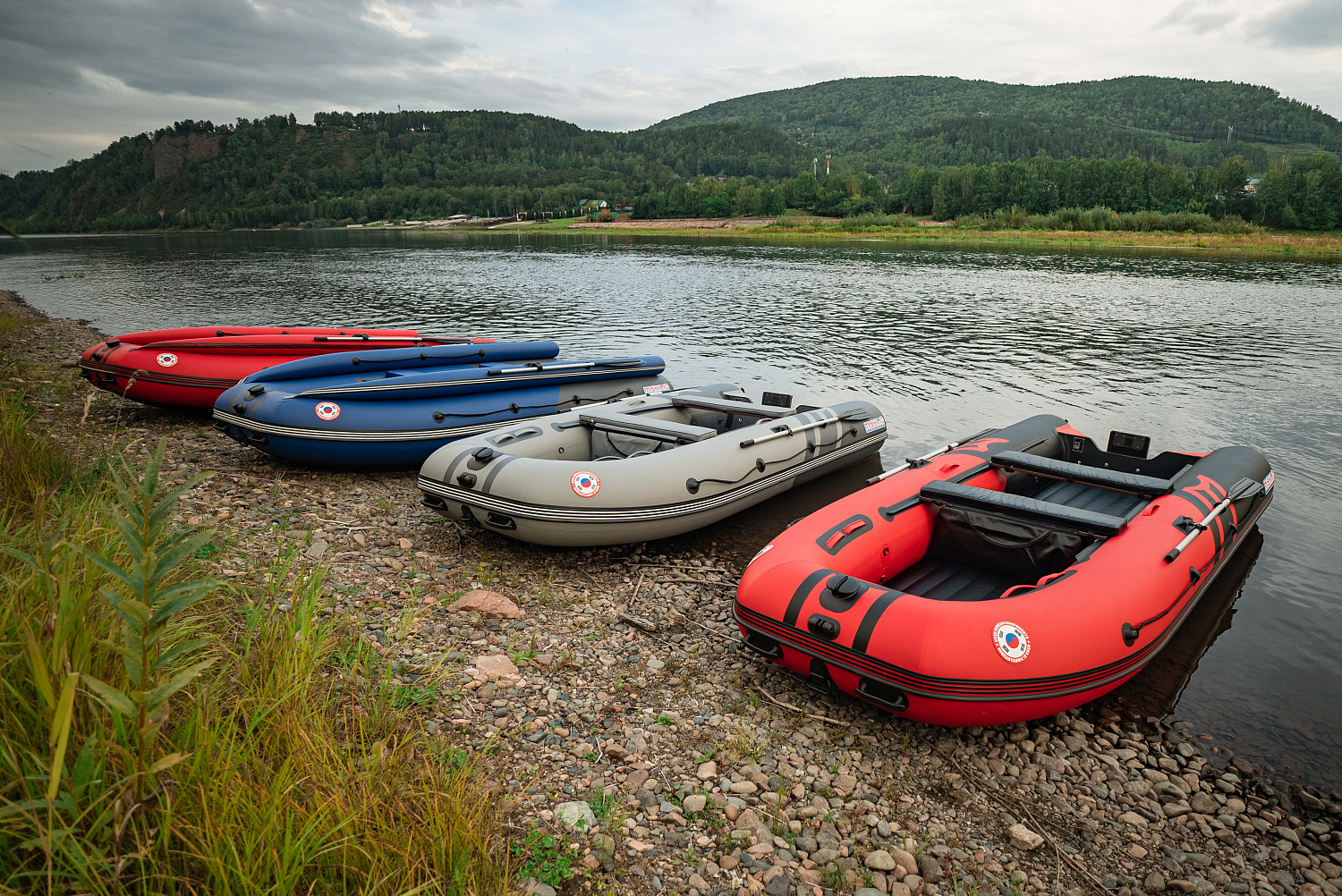 Лодка MISHIMO RIVER FJET PRO 400 под водомет в Каспийске