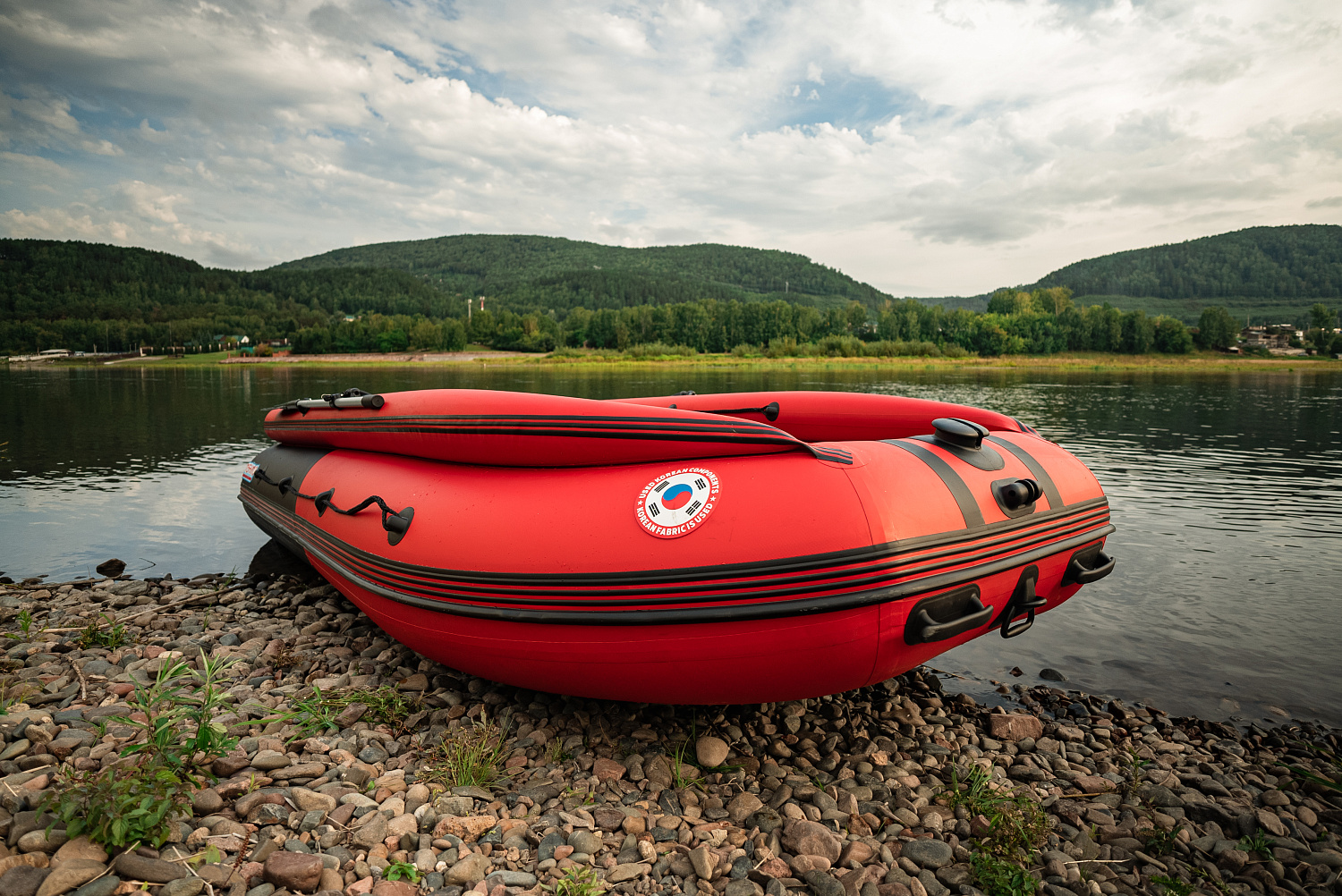 Лодка MISHIMO RIVER FJET PRO 400 под водомет в Каспийске
