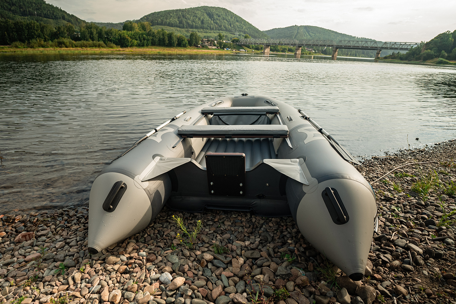 Лодка MISHIMO RIVER JET 390 под водомет в Каспийске