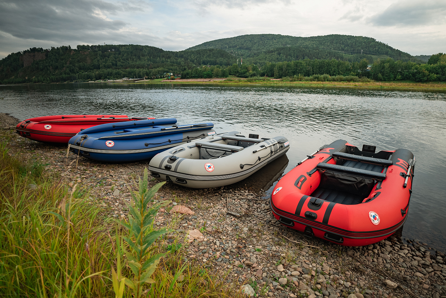 Лодка MISHIMO RIVER FJET PRO 400 под водомет в Каспийске