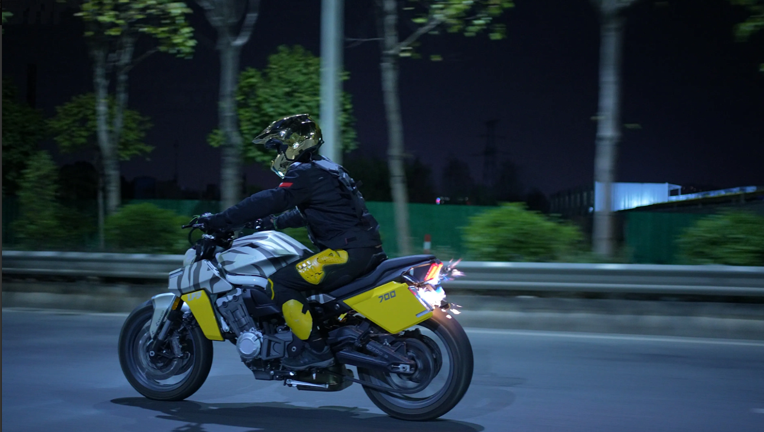 Мотоцикл Benda LFS 700 в Каспийске