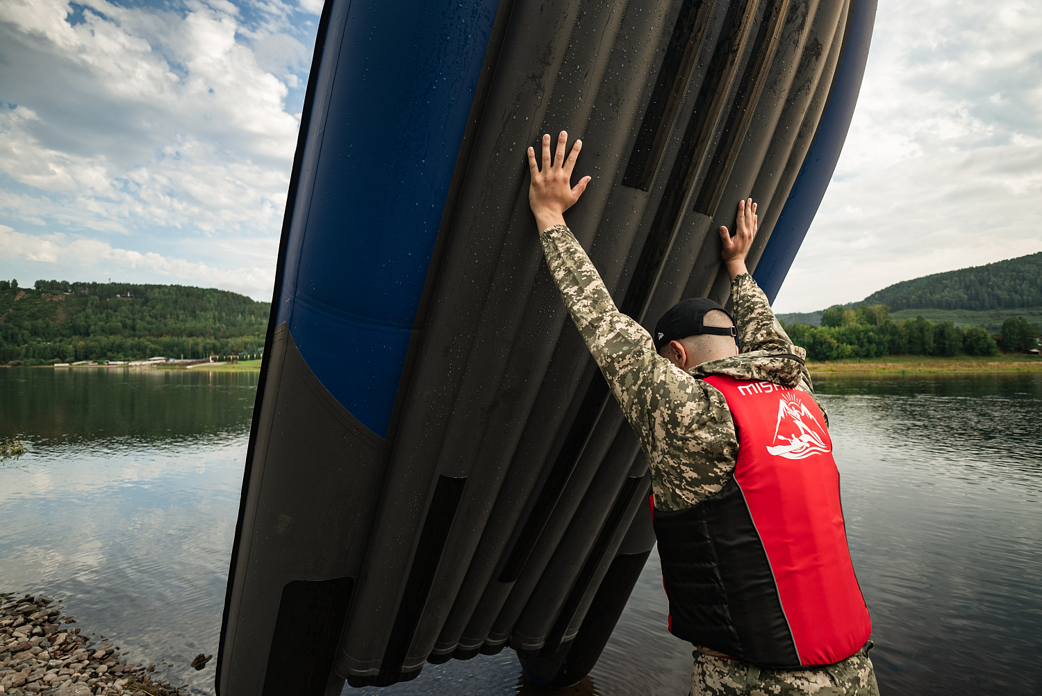 Лодка MISHIMO RIVER FJET PRO 400 под водомет в Каспийске