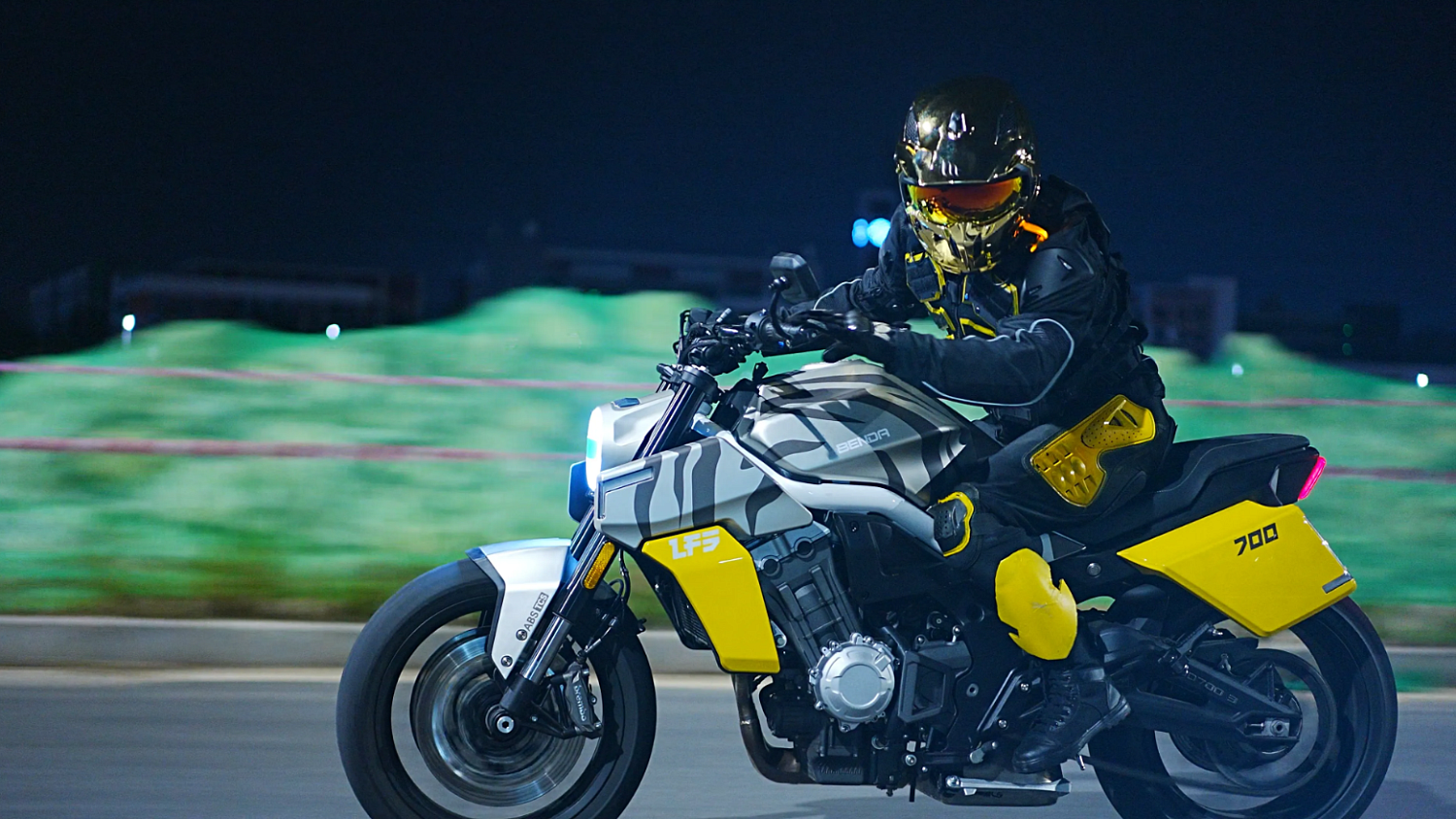 Мотоцикл Benda LFS 700 в Каспийске